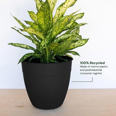 Kosz doniczkowy z rattanu na taras i balkon